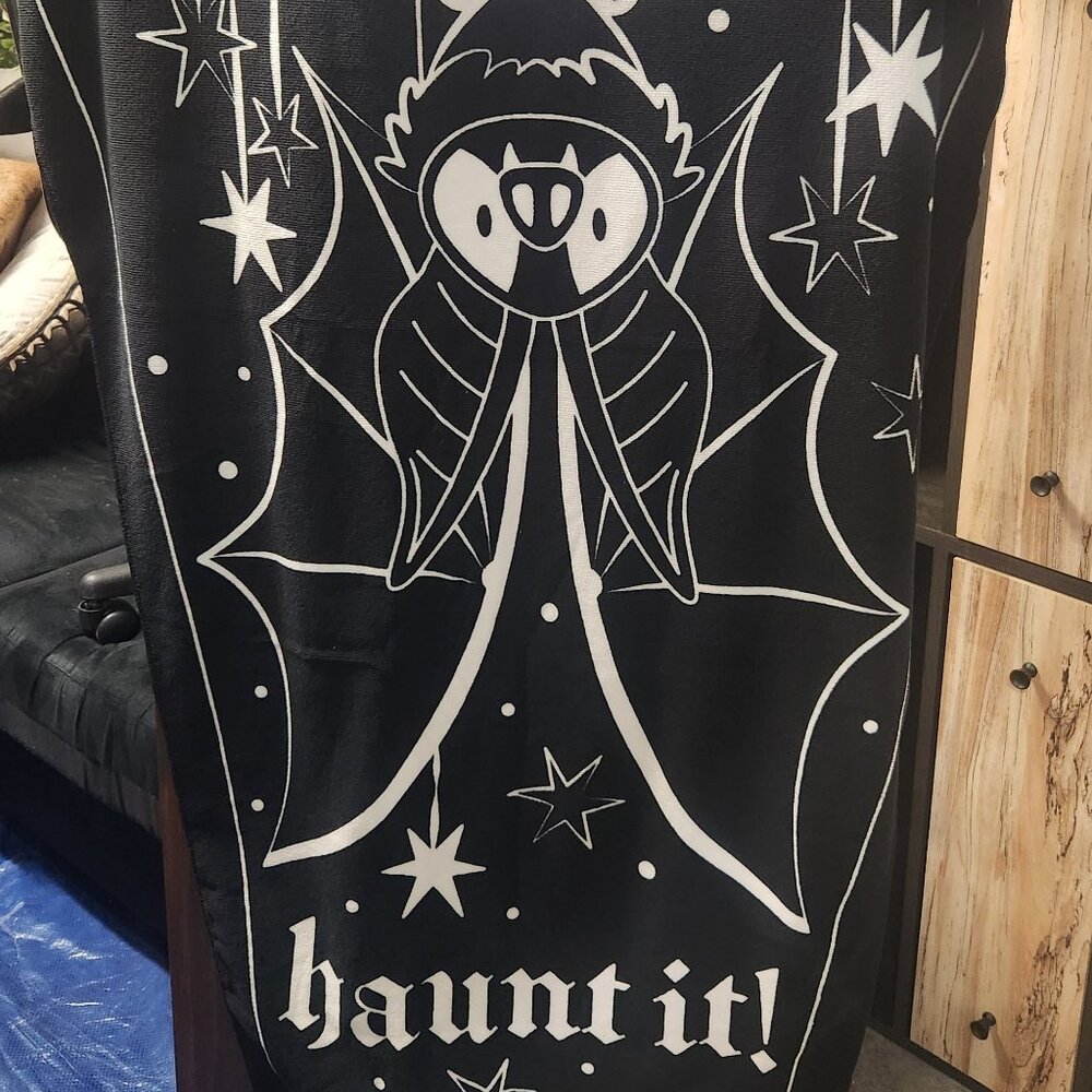 Killstar “Haunt It” Coffin Beach Towel – XL Black & White Microfiber Bat Print